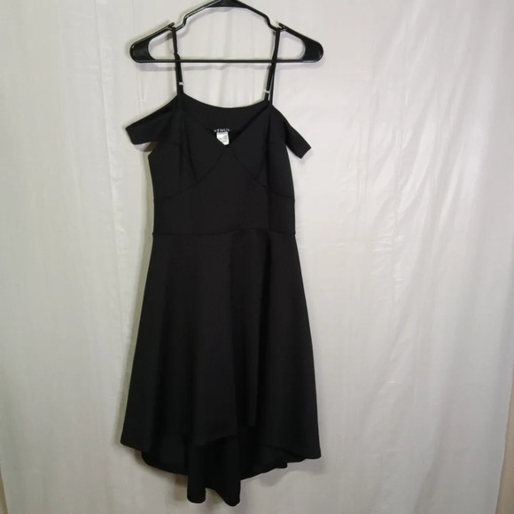 VENUS Cold Shoulder Dress Black Adjustable Straps Hi Low V-Neck Fit & Flare M - Picture 2 of 10